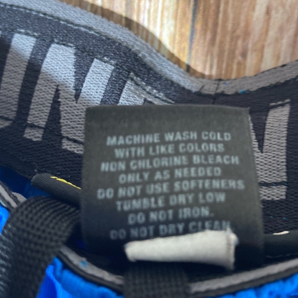 Men's Under Armour Small Royal Blue Gym Shorts Pockets Drawstring Stretch - Picture 4 of 8